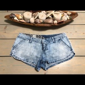 Women’s Volcom Shorts